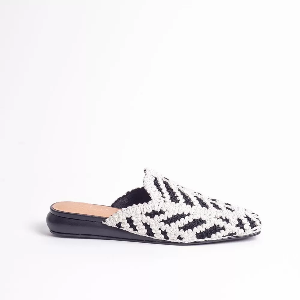 Cecelia New York Nelly>Women Flats